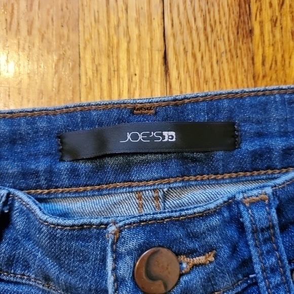 JOE'S JEANS MARYLEE DISTRESSED‎ DENIM SHORTS - Picture 6 of 8